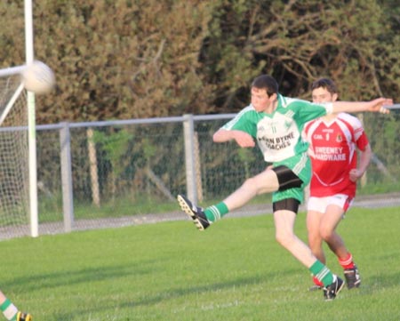 Action from the championship game between Aodh Ruadh and Dungloe.