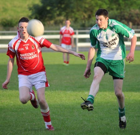 Action from the championship game between Aodh Ruadh and Dungloe.