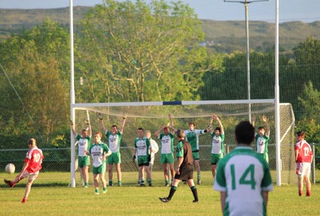 Action from the championship game between Aodh Ruadh and Dungloe.