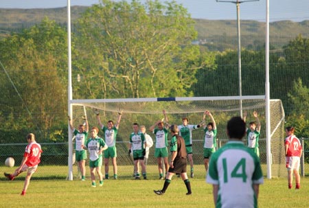 Action from the championship game between Aodh Ruadh and Dungloe.