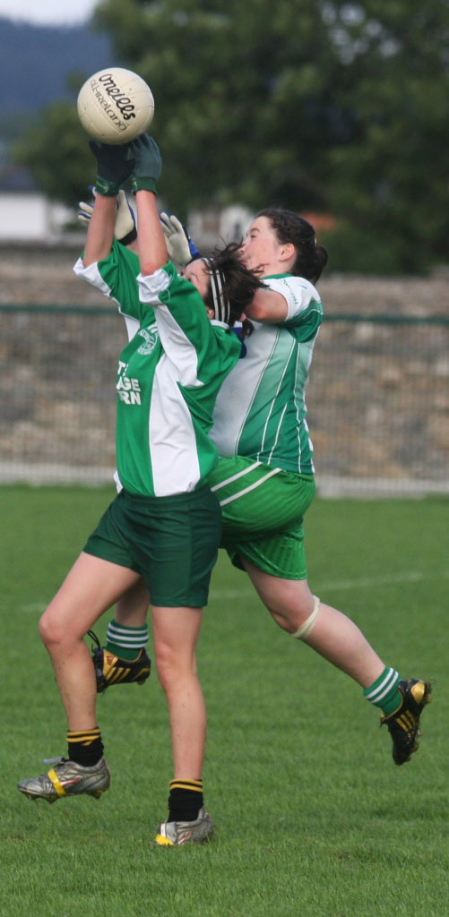 Action from the under 16 game between Saint Naul and Aodh Ruadh.