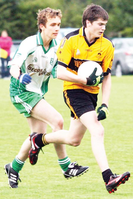 Action from the 2010 u-16 county semi-final between Aodh Ruadh and Saint Eunan.