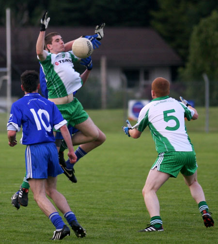 Action from the minor championship first round between Aodh Ruadh and Four Masters.