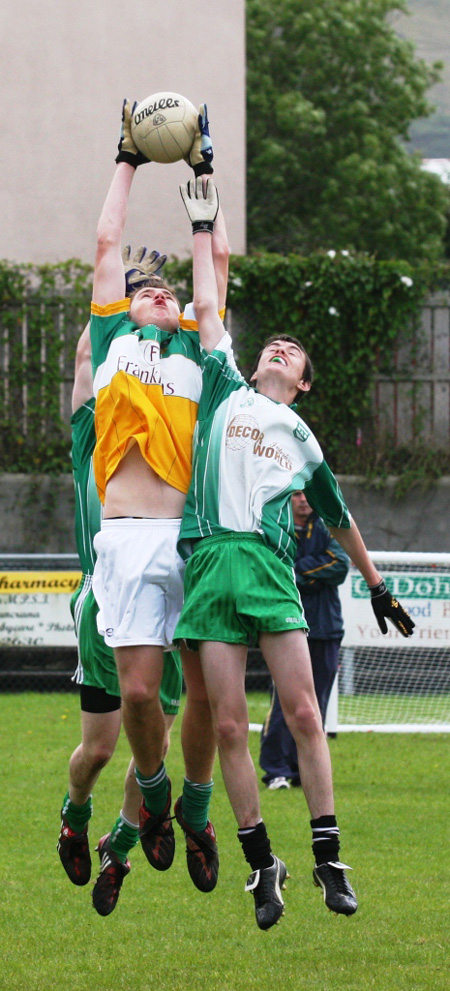 Action from the Óg Sport county finals.