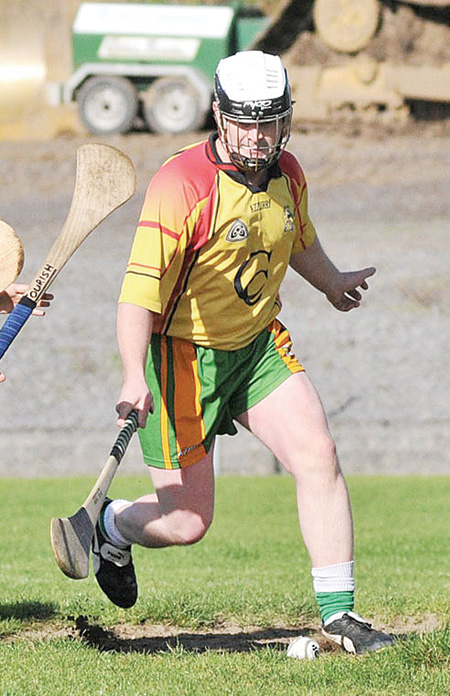 Aodh Ruadh take the junior hurling championship title.