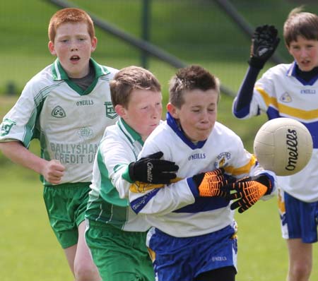 Action from the under 14 challenge between Aodh Ruadh and Errigal Ciaran.