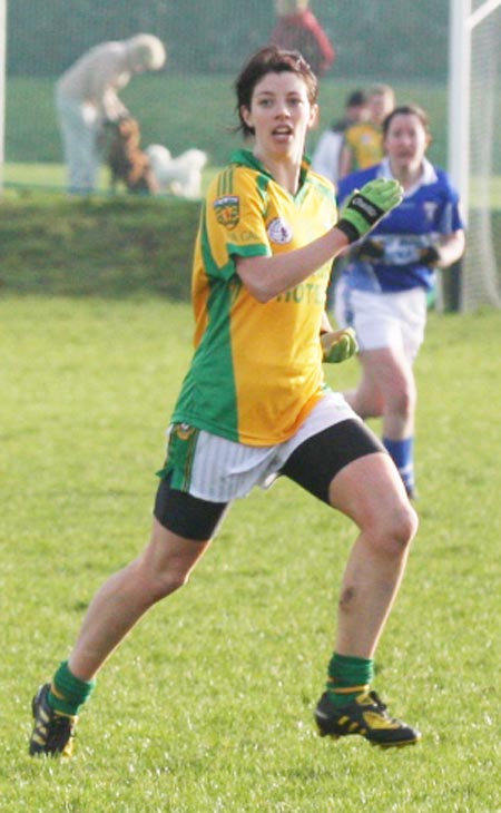 Action from the 2011 NFL division two clash between Donegal and Laois in Pirc Aoidh Ruaidh.