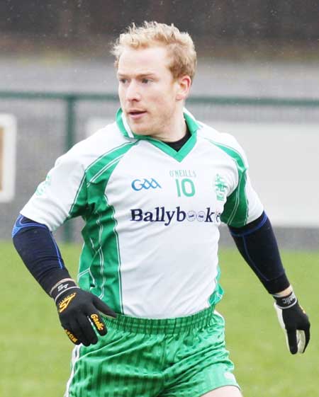 Action from the challenge game between Aodh Ruadh and Derrygonnelly Harps.