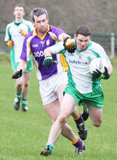 Action from the challenge game between Aodh Ruadh and Derrygonnelly Harps.