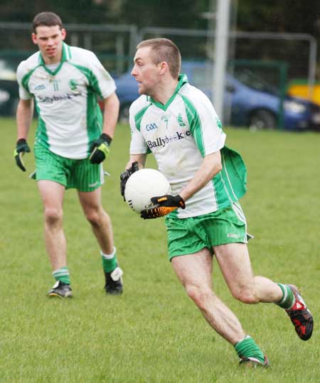 Action from the challenge game between Aodh Ruadh and Derrygonnelly Harps.