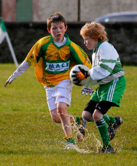 Action from the under 12 league game between Aodh Ruadh and Ardara.