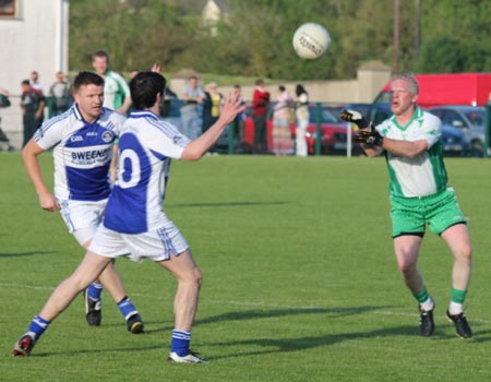 Action from the intermediate championship play-off match against Fanad Gaels.