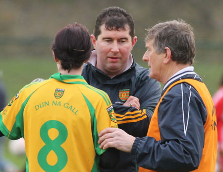 Action from the 2012 NFL division two clash between Donegal and Cork in Pirc Aoidh Ruaidh.