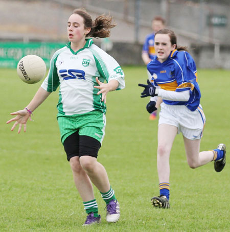 Action from the under 14 ladies league game between Aodh Ruadh and Kilcar.