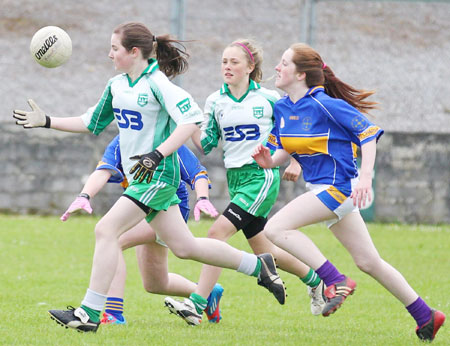 Action from the under 14 ladies league game between Aodh Ruadh and Kilcar.