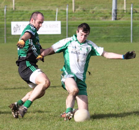 Action from the intermediate football championship match against Naomh Bríd.