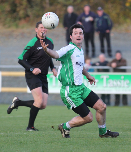 Action from the intermediate football championship semi-final against Naomh Colmcille.