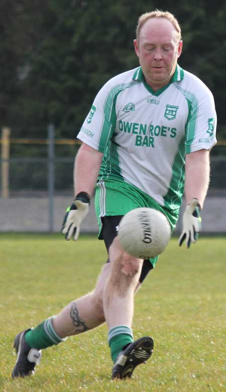 Action from the reserve division 3 senior game against Naomh Columba.