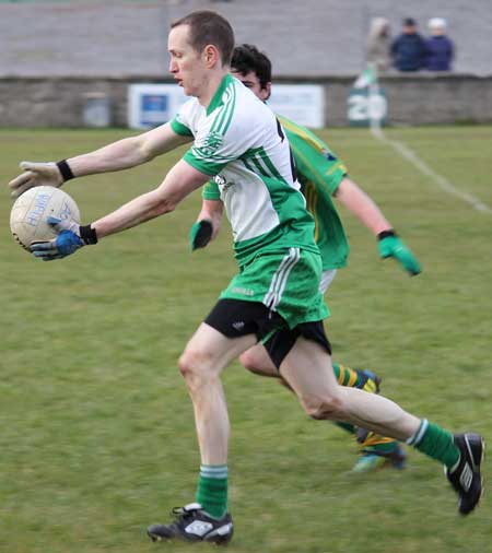 Action from the reserve division 3 senior game against Naomh Columba.