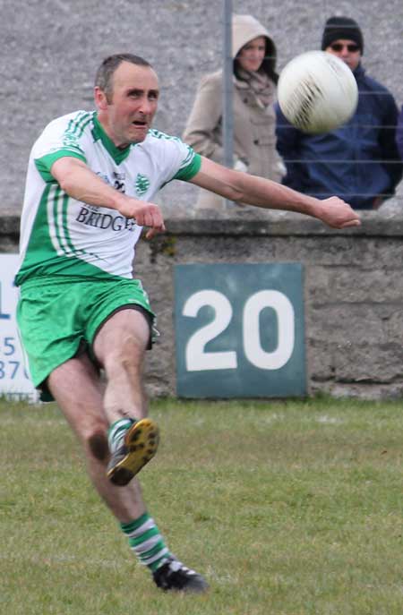 Action from the reserve division 3 senior game against Naomh Columba.