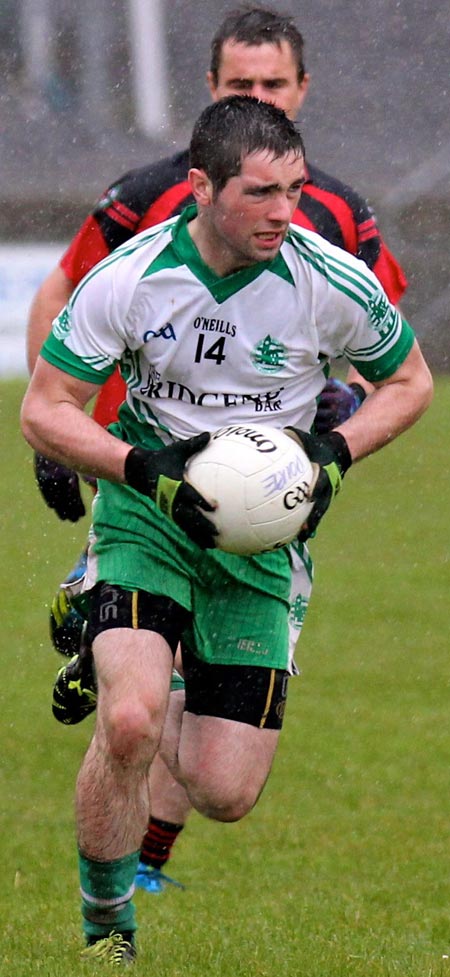 Action from the reserve division 3 senior game against Naomh Bríd.