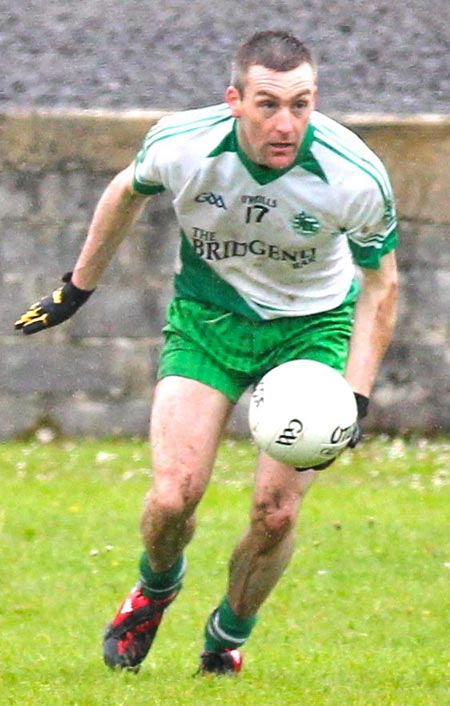 Action from the reserve division 3 senior game against Naomh Bríd.