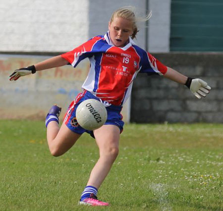 Action from the ladies under 14 match between Aodh Ruadh and New York.