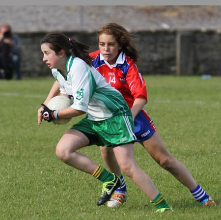 Action from the ladies under 14 match between Aodh Ruadh and New York.