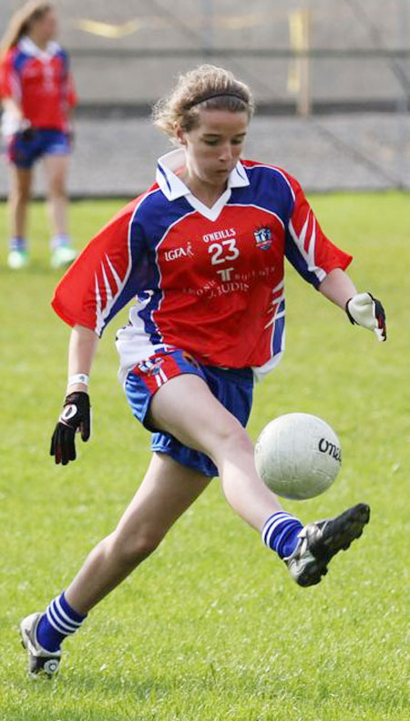 Action from the ladies under 14 match between Aodh Ruadh and New York.