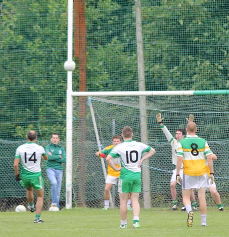 Action from the intermediate reserve championship game between Aodh Ruadh and Buncrana.