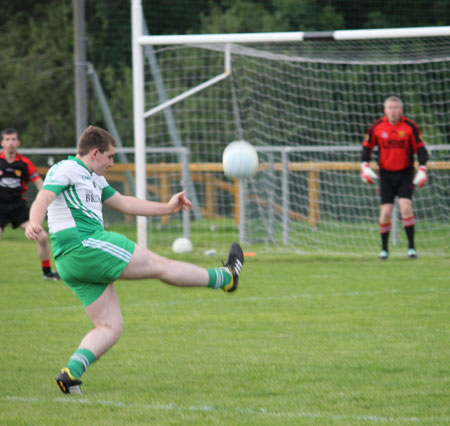 Action from the division three reserve league game between Aodh Ruadh and Red Hugh's.