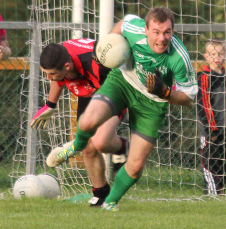 Action from the division three league game between Aodh Ruadh and Red Hugh's.