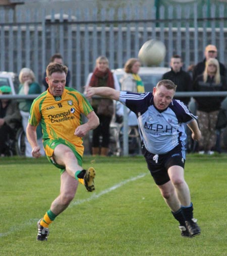 Action from 1992 rematch between Donegal and Dublin.