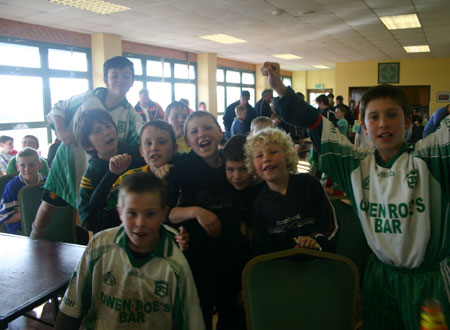 Aodh Ruadh boys enjoying prize giving in Aras Aoidh Ruadh.