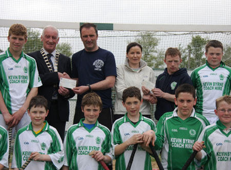 Town Council and JR's help sponsor Aodh Ruadh.