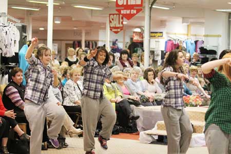 Some shots from the Hospice Fashion Show fund-raiser.