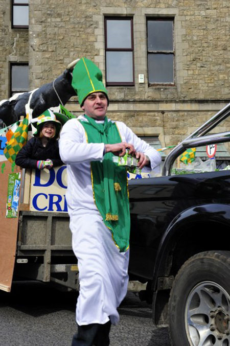 Aodh Ruadh take part in the 2011 Saint Patrick's Day parade.