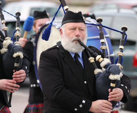 Aodh Ruadh take part in the 2011 Saint Patrick's Day parade.