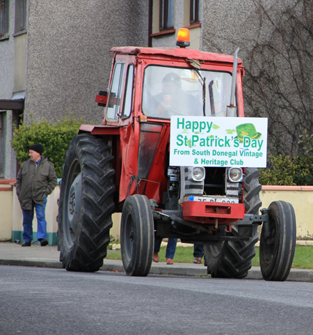 Aodh Ruadh take part in the 2013 Saint Patrick's Day parade.