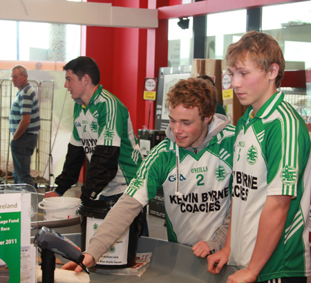 Some shots from the Supervalu bag pack and Karl Lacey's visit to Supervalu Bundoran.