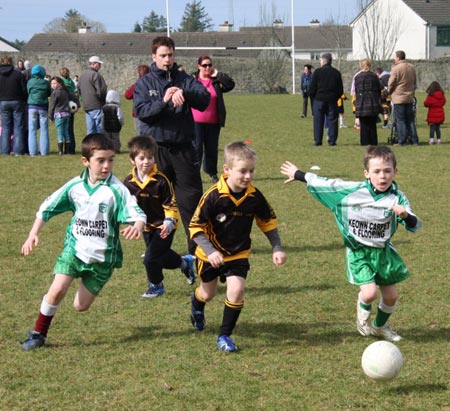 Action from the Aodh Ruadh v Bundoran under 8 blitz.